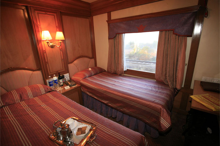 deccan-train-bedroom-luxury.jpg
