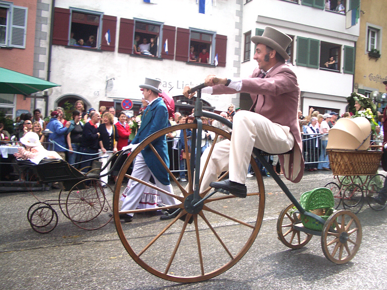 Ravensburg_Rutenfest_2005_Festzug_Hochrad.jpg